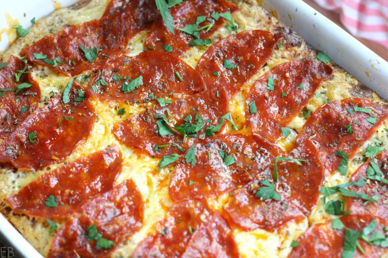 KETO Pizza Bake Casserole (Easy, One Dish, Low Carb, Primal) - Eat ...