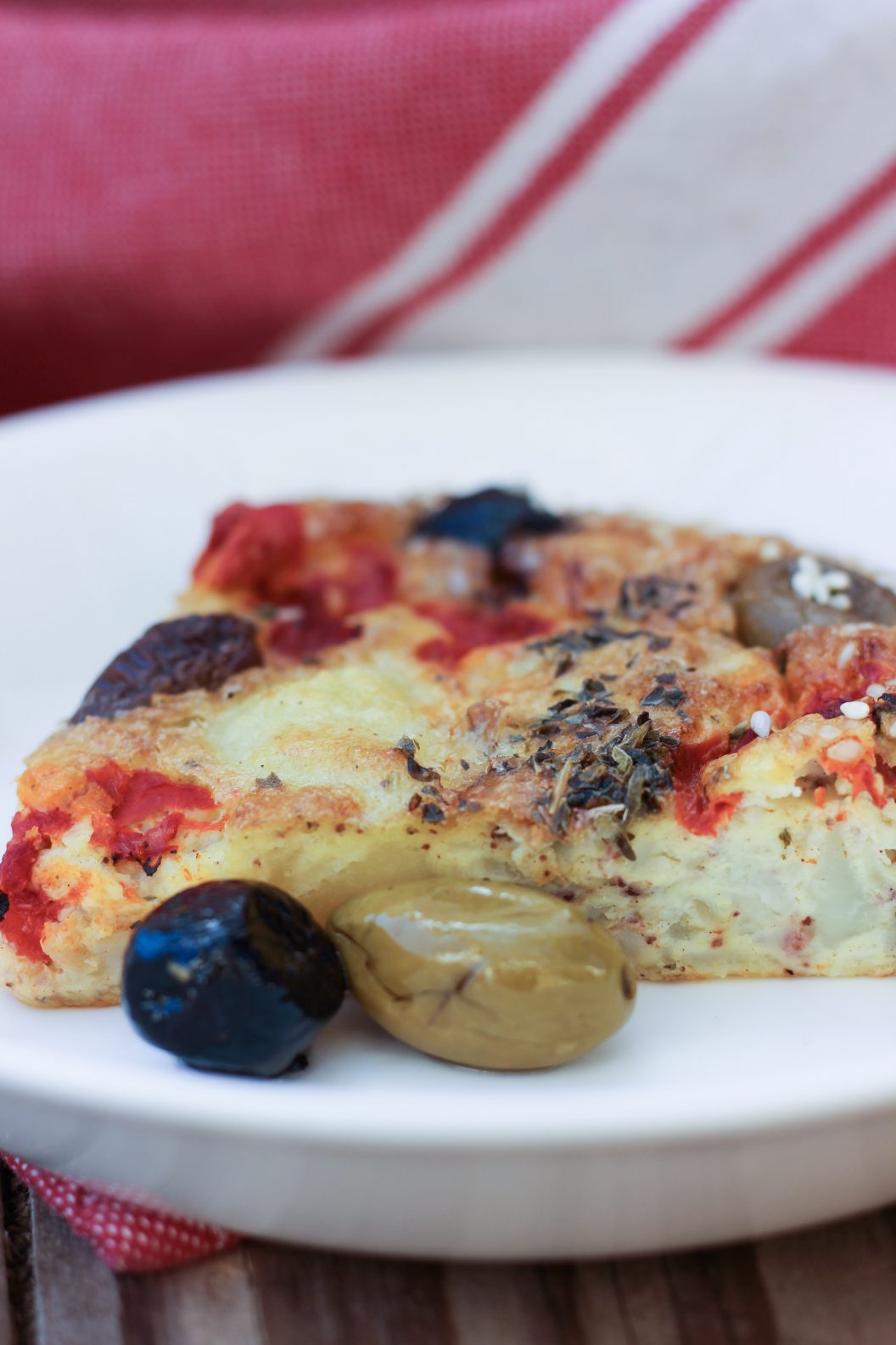 Whole30 Mediterranean Crustless Quiche with Brined Olives, Roasted Peppers, Potatoes and Za'atar