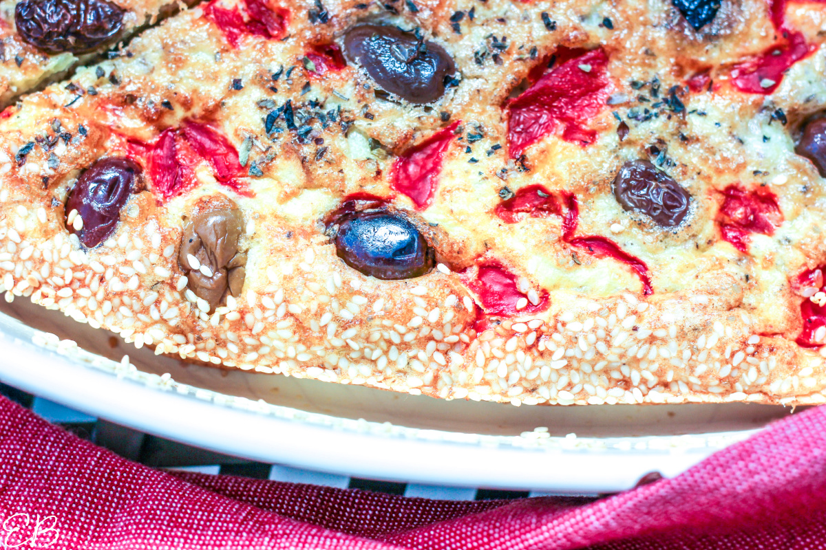 the edge with sesame seeds of whole30 crustless quiche