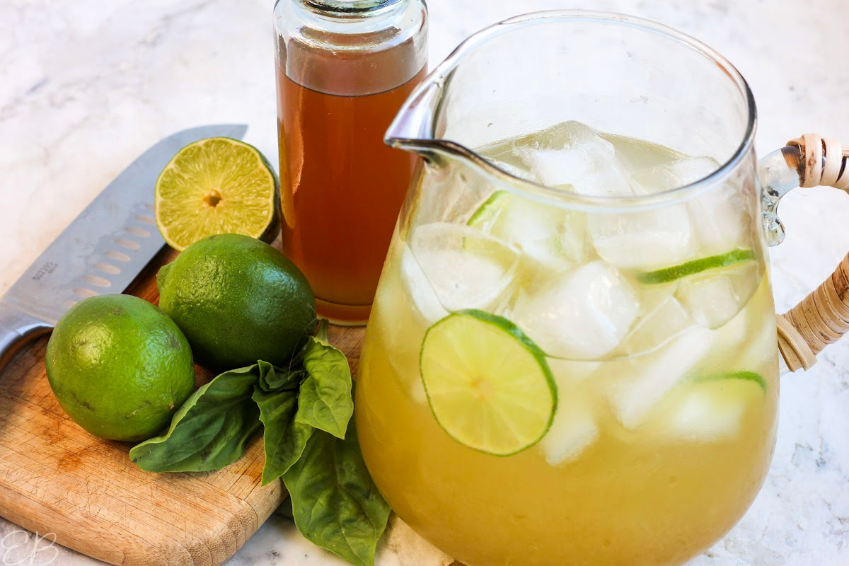 Easy Homemade Limeade (refined sugar free, Paleo, AIP, Keto) Eat