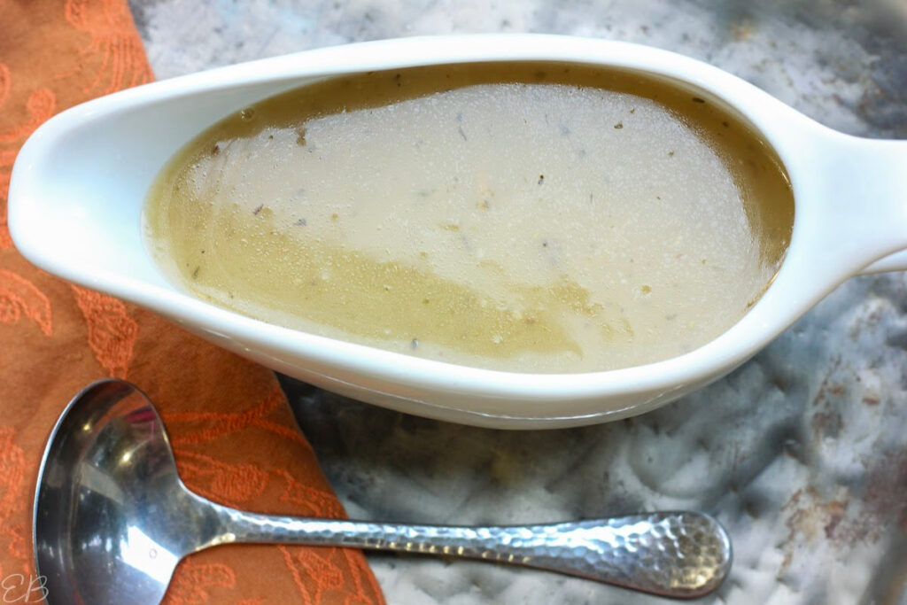 Simple Bone Broth / Meat Stock Gravy (Glutenfree, Paleo, AIP, Low